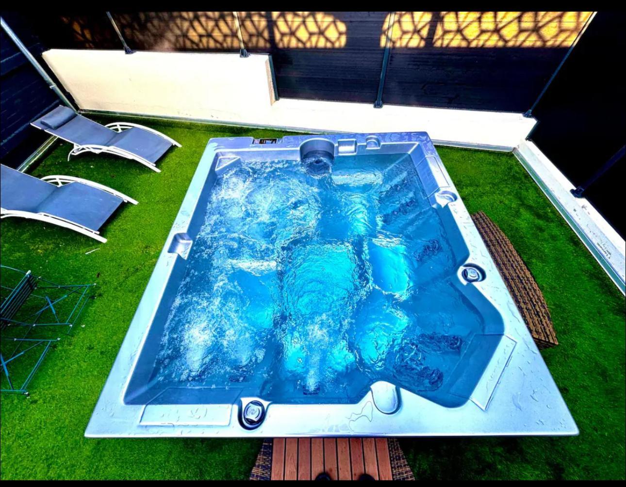 La Maison Du Faubourg Jacuzzi Vitry-le-François Eksteriør billede