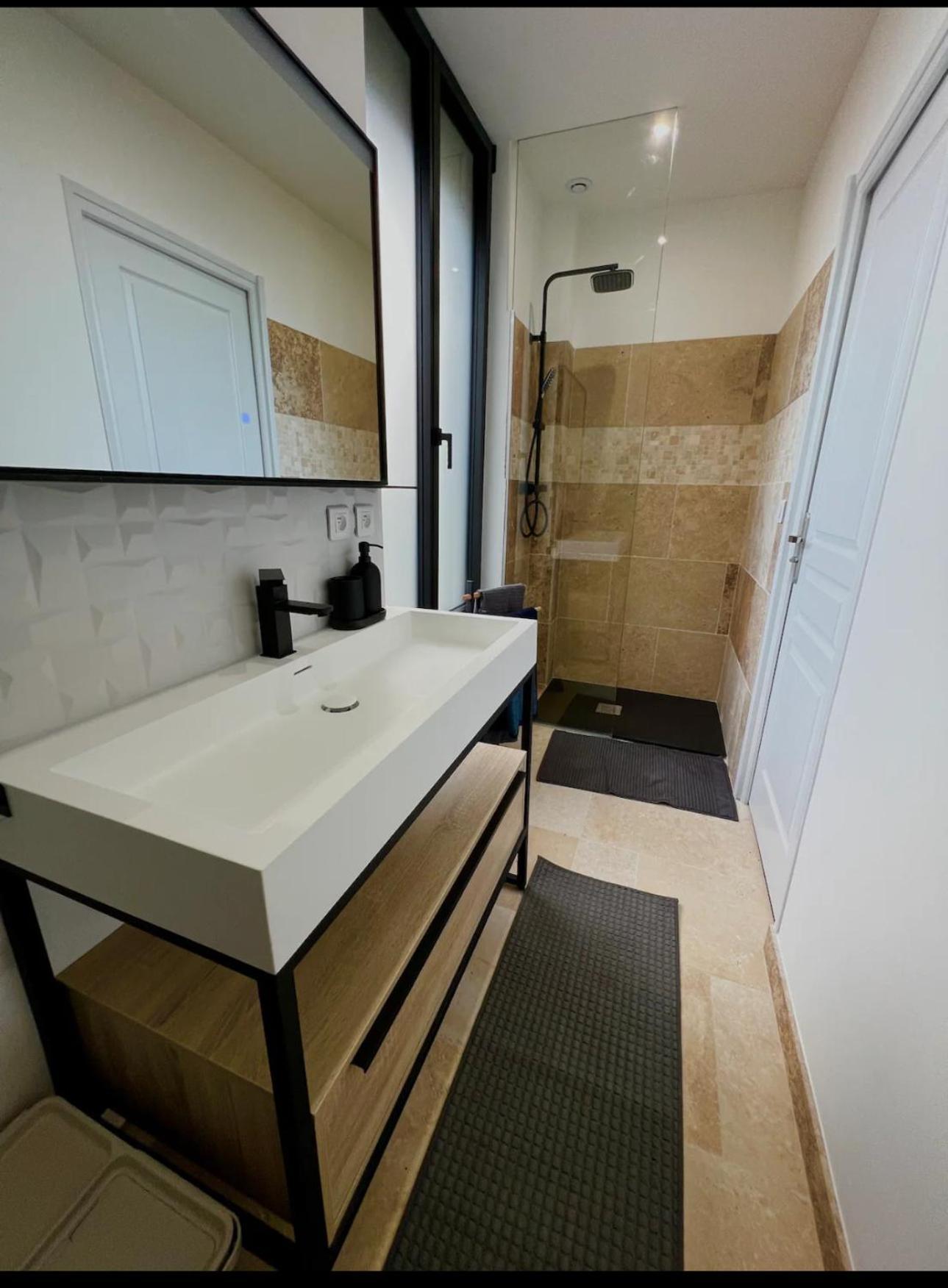 La Maison Du Faubourg Jacuzzi Vitry-le-François Eksteriør billede